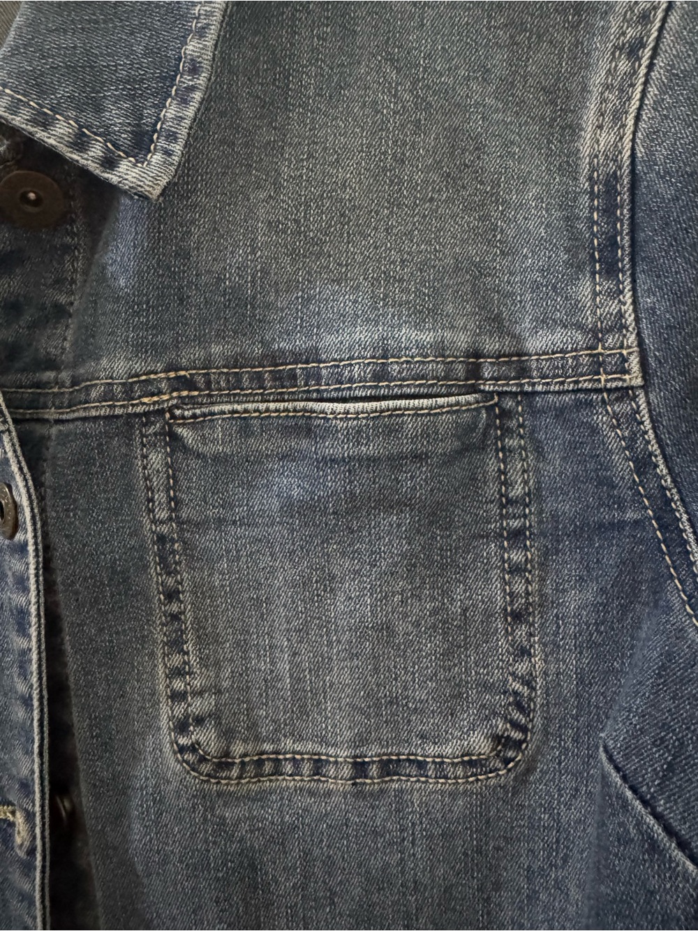 Denim Ruffle-Hem Jacket - Blue - Picture 2 of 4